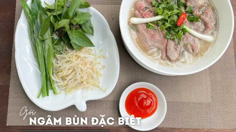 Bữa ăn nhẹ theo menu trong vé tắm bùn khoáng nóng đặc biệt I Resort Nha Trang
