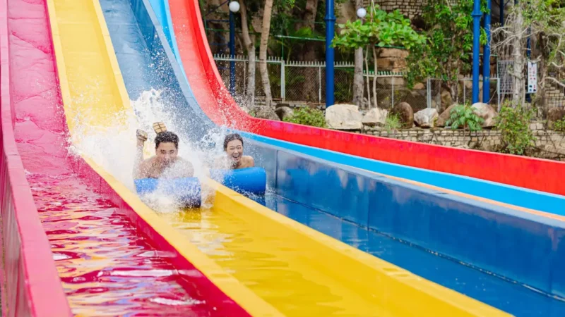 Không thể bỏ lỡ các trò chơi tại khu công viên nước I Resort Nha Trang