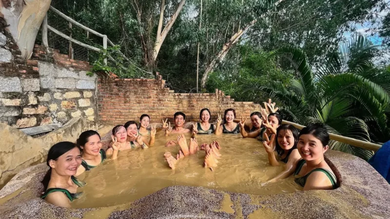 Khi đến Nha Trang không thể bỏ lỡ trải nghiệm tắm bùn