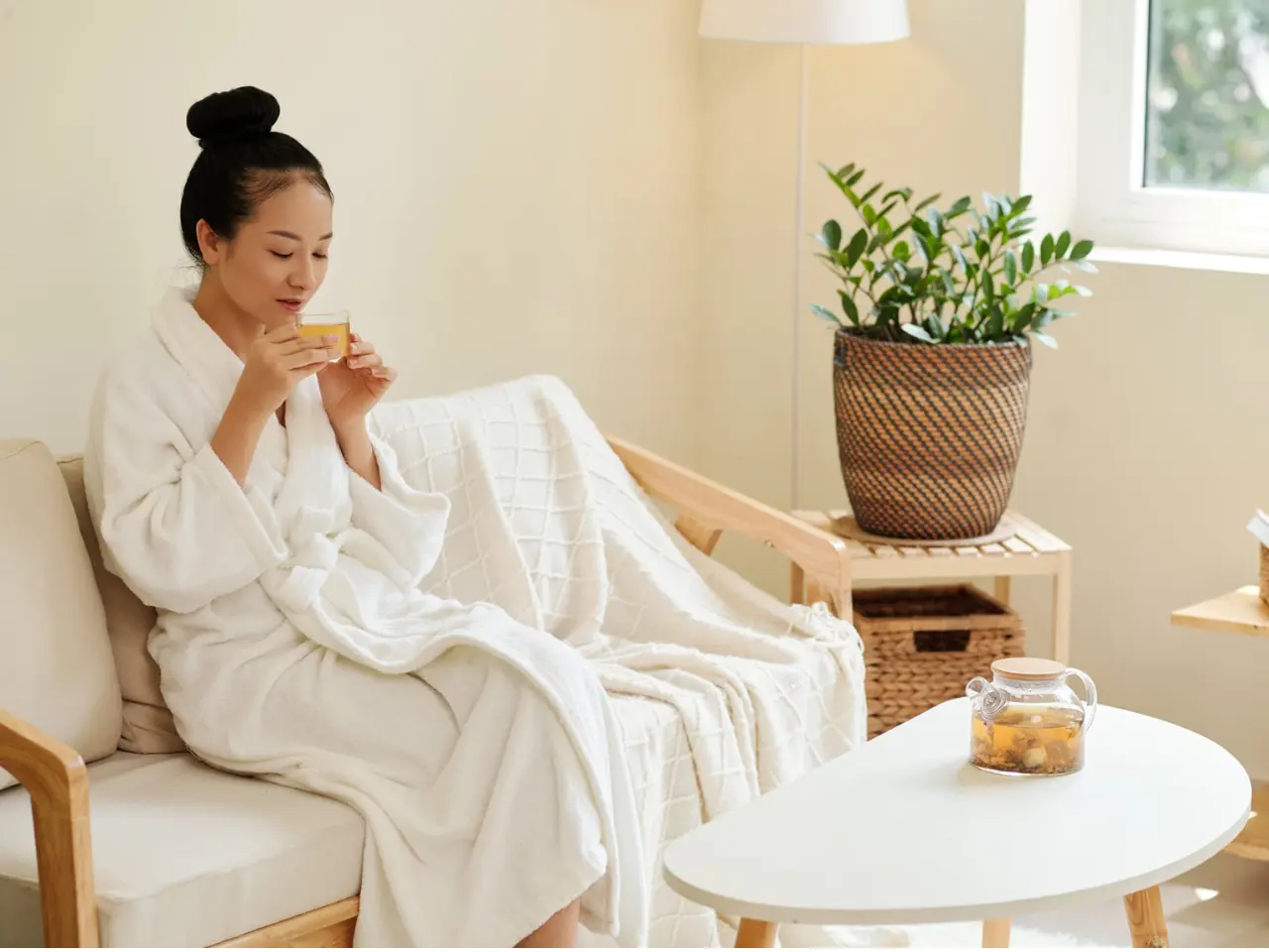 Depending on the spa, guests may enjoy complimentary herbal tea, fresh fruit, sauna access, or other wellness amenities Depending on the spa, guests may enjoy complimentary herbal tea, fresh fruit, sauna access, or other wellness amenities