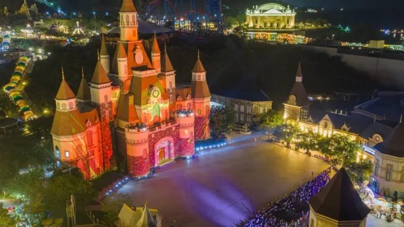 Không gian Quảng trường Thần Thoại – địa điểm tổ chức Tata Show Nha Trang