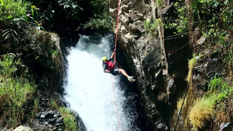 Da Lat Canyoning Adventure: Waterfalls, Zipline & Picnic Lunch